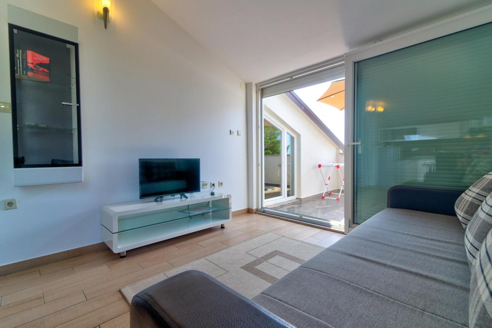 Apartmani Lili Novi Vinodolski Habitación foto